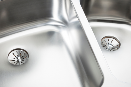 Inox có bị gỉ không? Có nên sử dụng cho đồ dùng nhà bếp