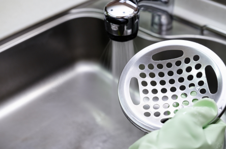 9 phụ kiện bồn rửa chén cần thiết, tối ưu tiện ích bếp hiện đại