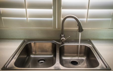 Ưu nhược điểm bồn rửa chén 1 hố và 2 hố - Loại nào phù hợp với căn bếp của bạn