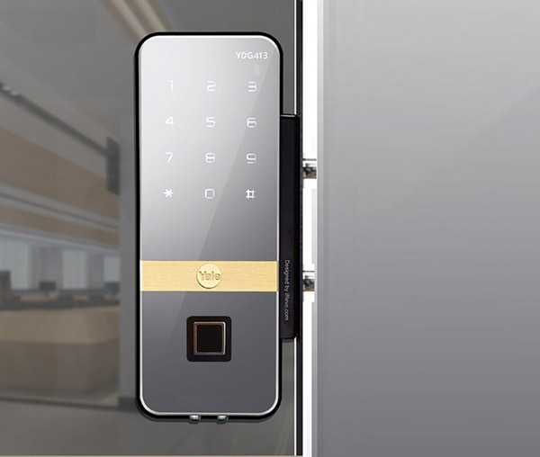 khóa cửa kính cường lực