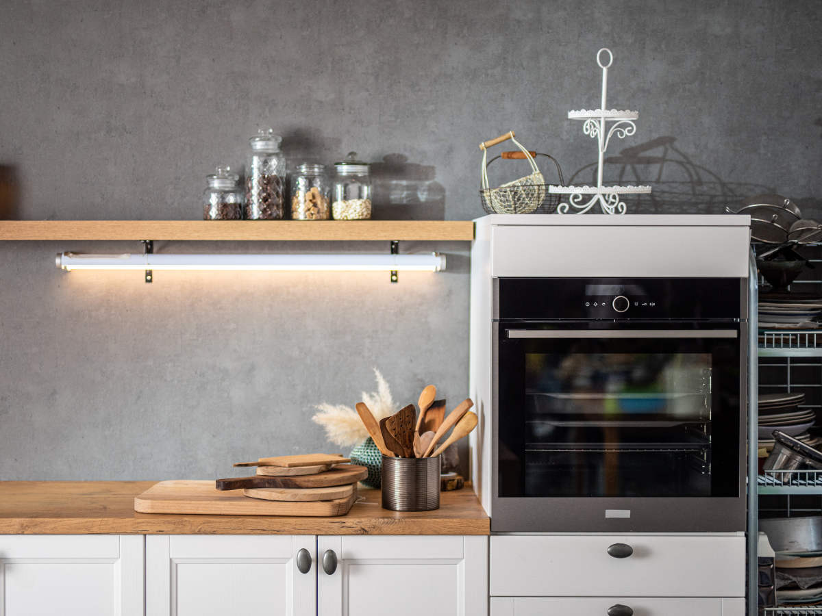 cach-sap-xep-nha-bep-gon-gang-sach-se