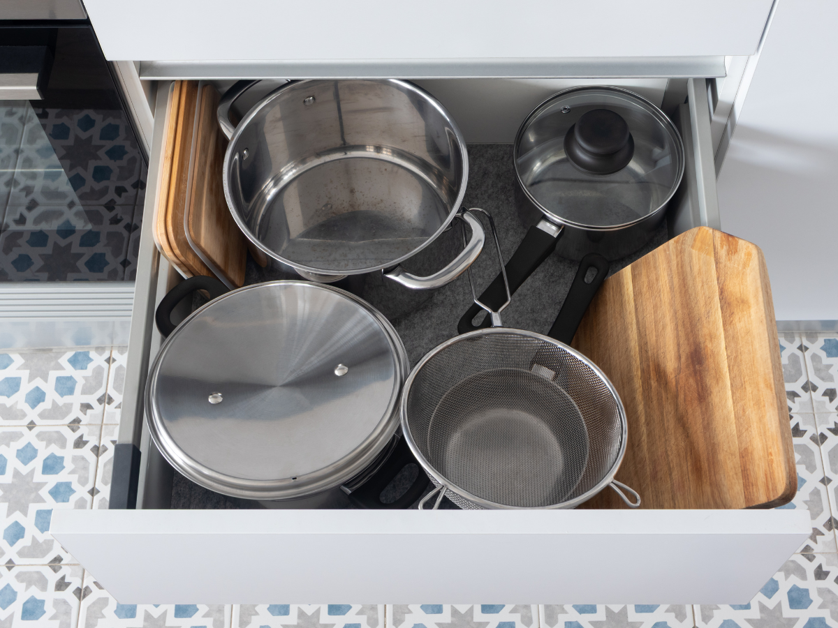 cach-sap-xep-xoong-noi-gon-gang