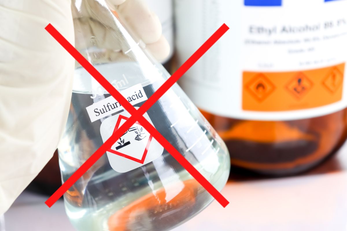 Cách tẩy vết ố trên đá granite